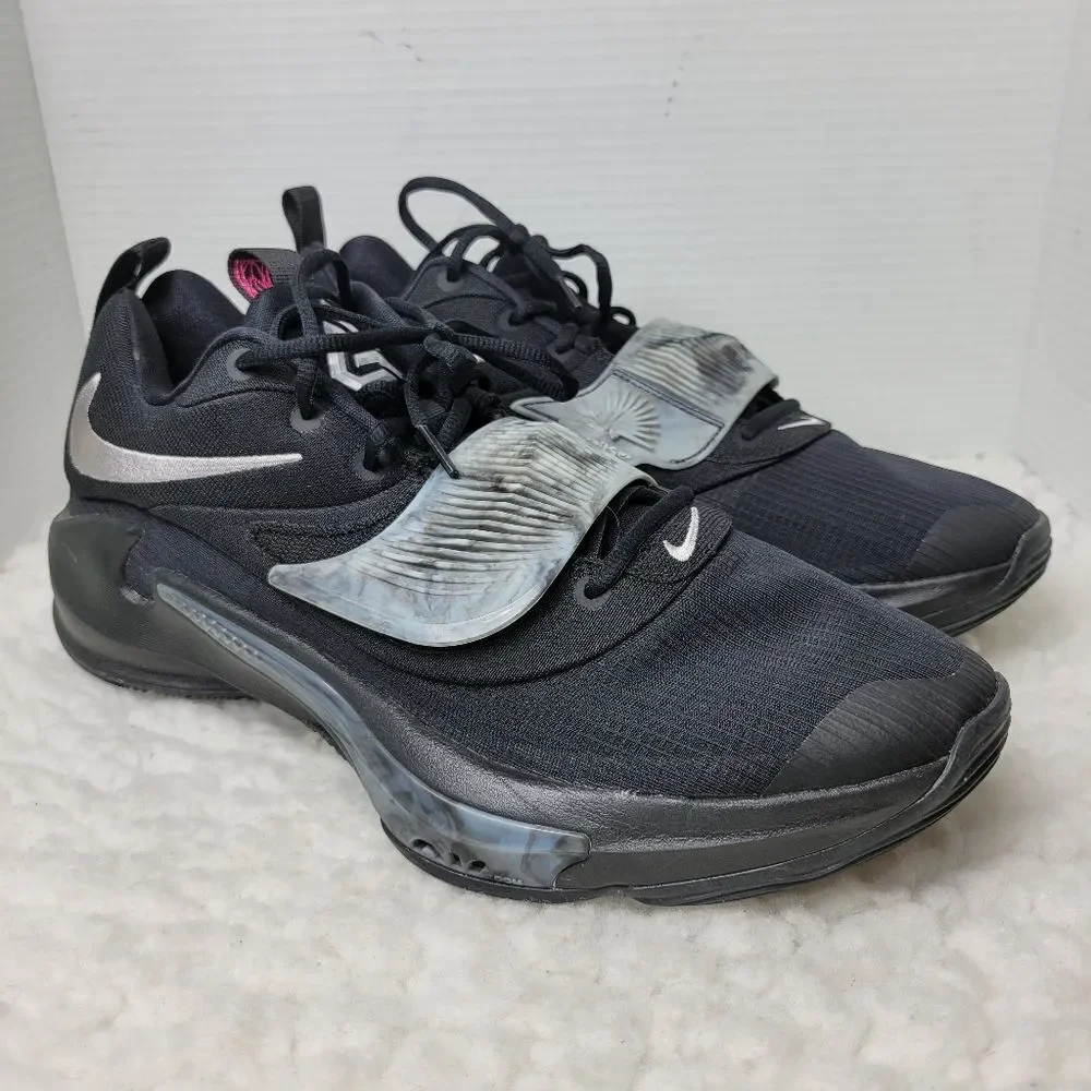 Nike Zoom Freak 3 Mens Size 13 Sneaker DA0694 002 Black Metallic Silver Shoes